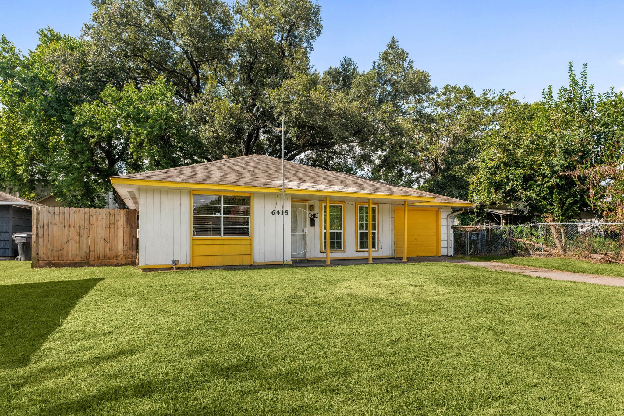 6415 Limestone Street Houston, TX 77092 - Photo 1 of 16 Gallery Image 1
