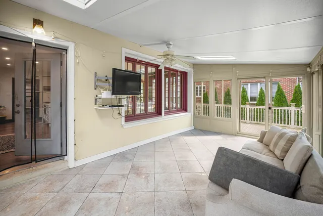 $710,000 | 10022 South Seeley Avenue, Chicago, IL 60643