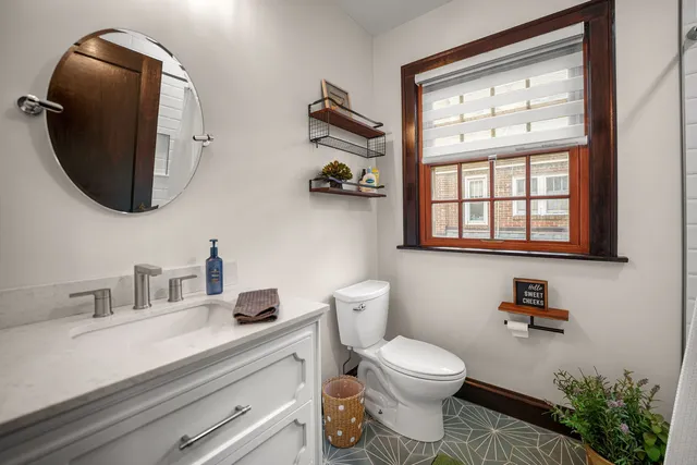 $710,000 | 10022 South Seeley Avenue, Chicago, IL 60643