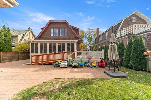 $710,000 | 10022 South Seeley Avenue, Chicago, IL 60643