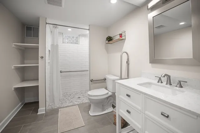 $710,000 | 10022 South Seeley Avenue, Chicago, IL 60643