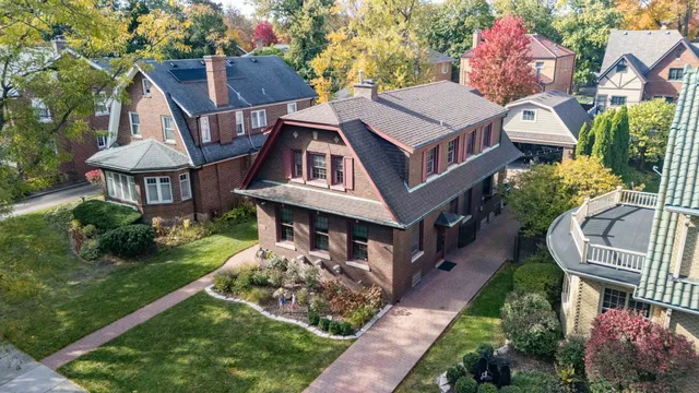 $710,000 | 10022 South Seeley Avenue, Chicago, IL 60643