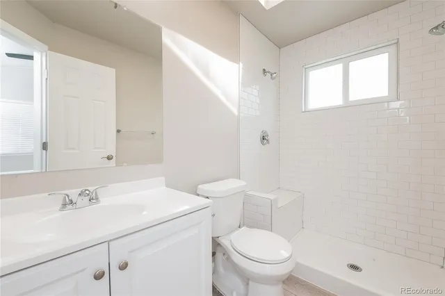 $2,570 | 19410 East 45th Avenue, Denver, CO 80249