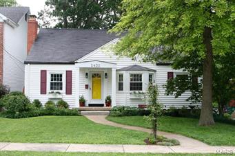 2432 Pocahontas Place St. Louis, MO 63144 - Photo 1 of 24 Gallery Image 1
