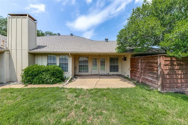 $3,500 | 6116 Southern Knoll Drive, Dallas, TX 75248
