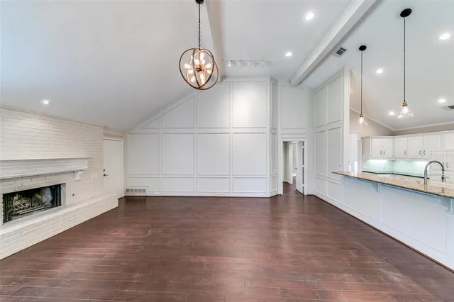 $3,500 | 6116 Southern Knoll Drive, Dallas, TX 75248