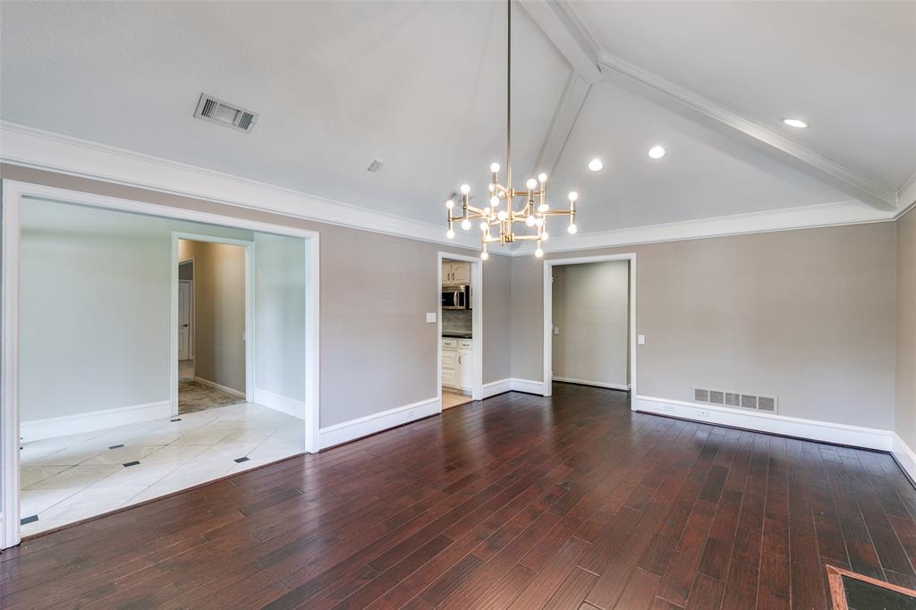 6116 Southern Knoll Drive Dallas, TX 75248 - Photo 8 of 25