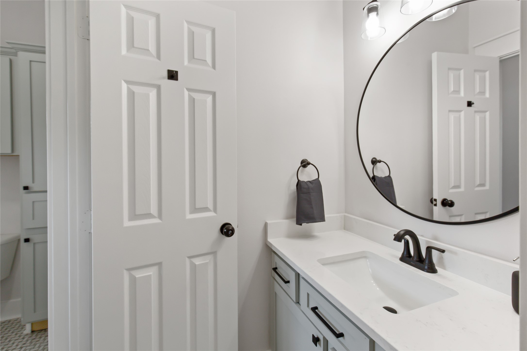 37363 Masters Circle Magnolia, TX 77355 - Photo 28 of 41 Secondary Bathroom