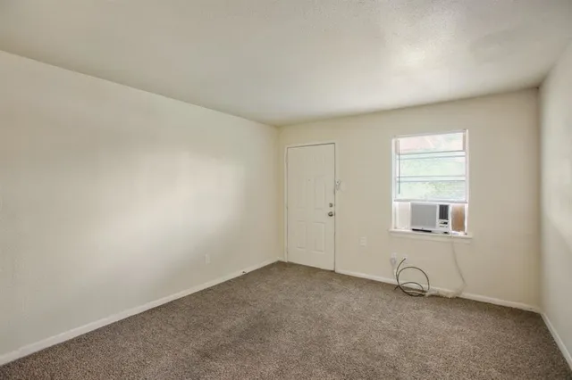 $599 | 5415 3 Rd Street, Unit 3, Danbury, TX 77534