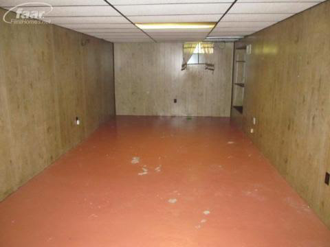 12500 Miller Road Lennon, MI 48449 - Photo 15 of 17 20192475-14.JPG