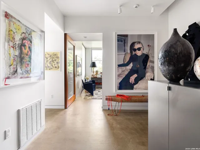 $1,000,000 | 114 Camp Street, Unit 107, San Antonio, TX 78204