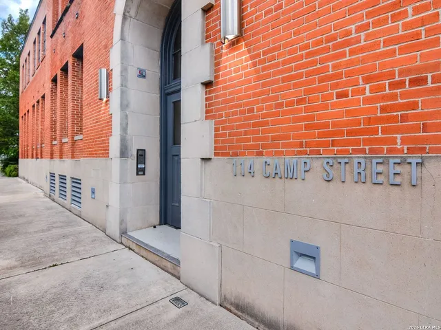 $1,000,000 | 114 Camp Street, Unit 107, San Antonio, TX 78204