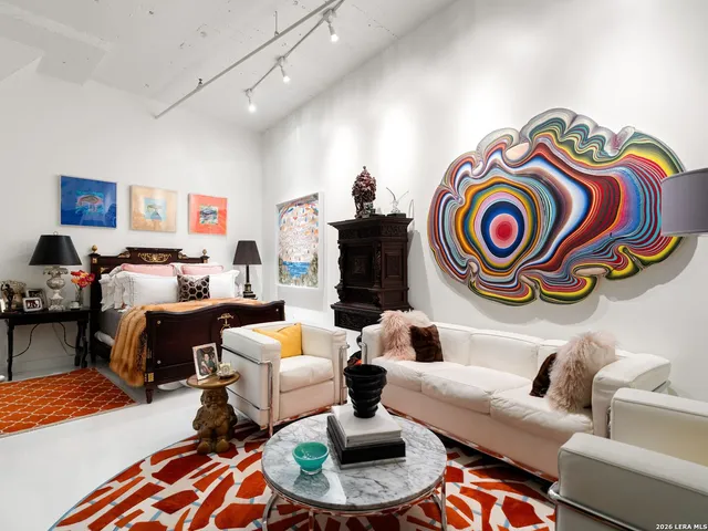 $1,000,000 | 114 Camp Street, Unit 107, San Antonio, TX 78204