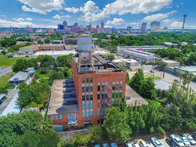 $1,000,000 | 114 Camp Street, Unit 107, San Antonio, TX 78204