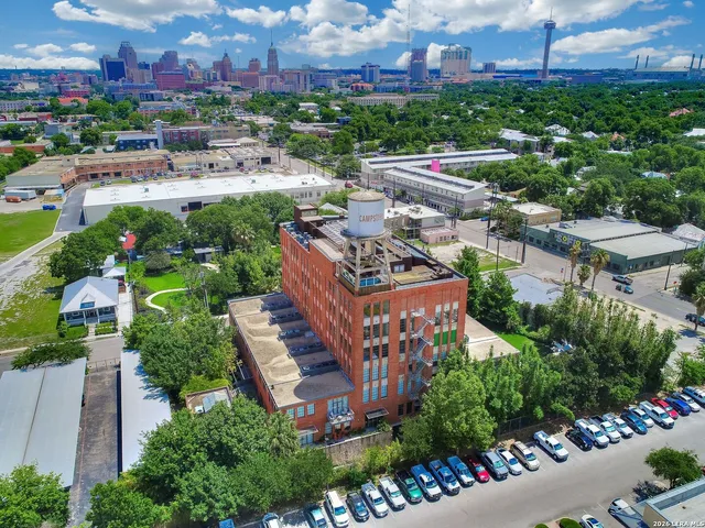 $1,000,000 | 114 Camp Street, Unit 107, San Antonio, TX 78204