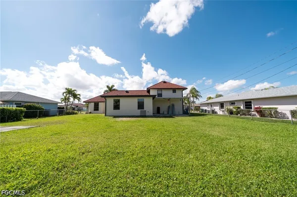 $2,200 | 305 Southeast 19th Terrace, Cape Coral, FL 33990