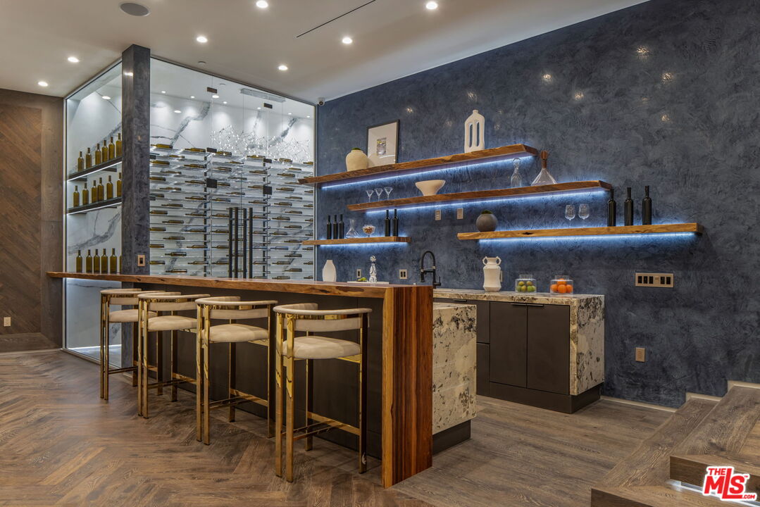 1116 Chantilly Road Los Angeles, CA 90077 - Photo 43 of 46 Gallery Image 43