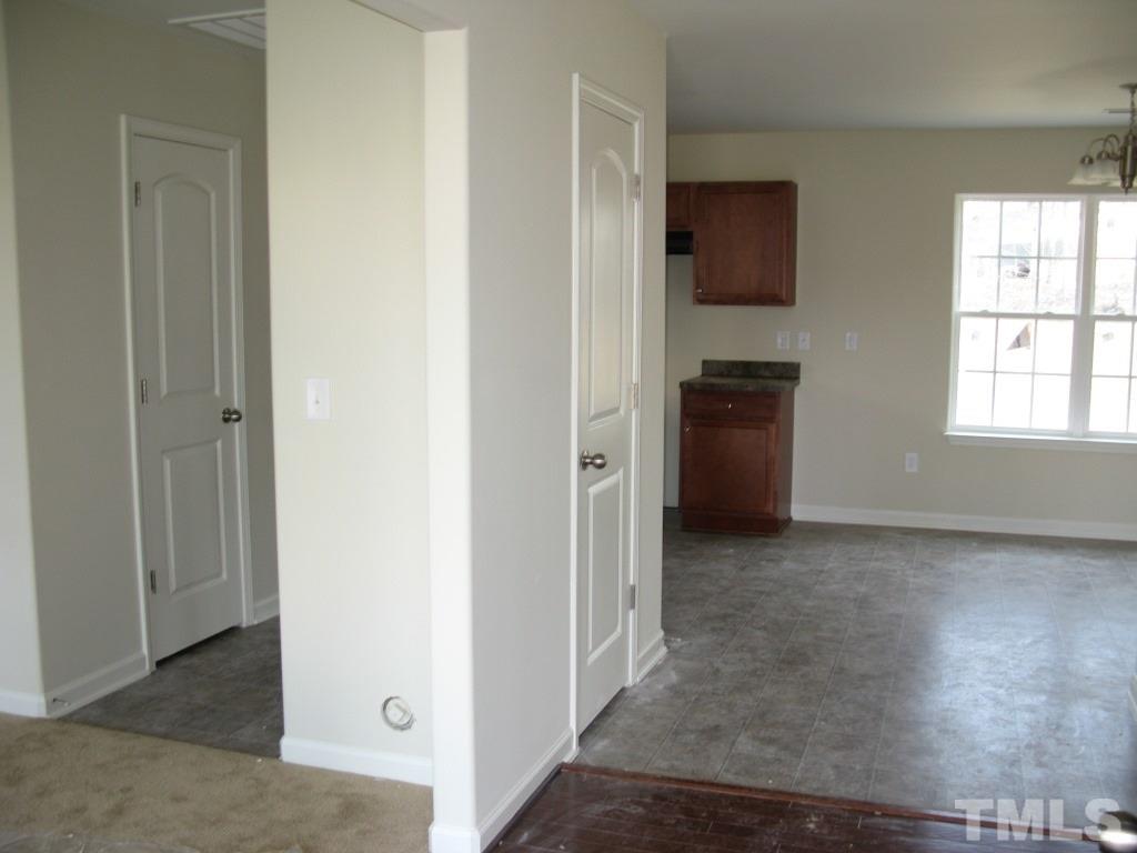 6829 Planting Court Raleigh, NC 27610 - Photo 3 of 19 Gallery Image 3
