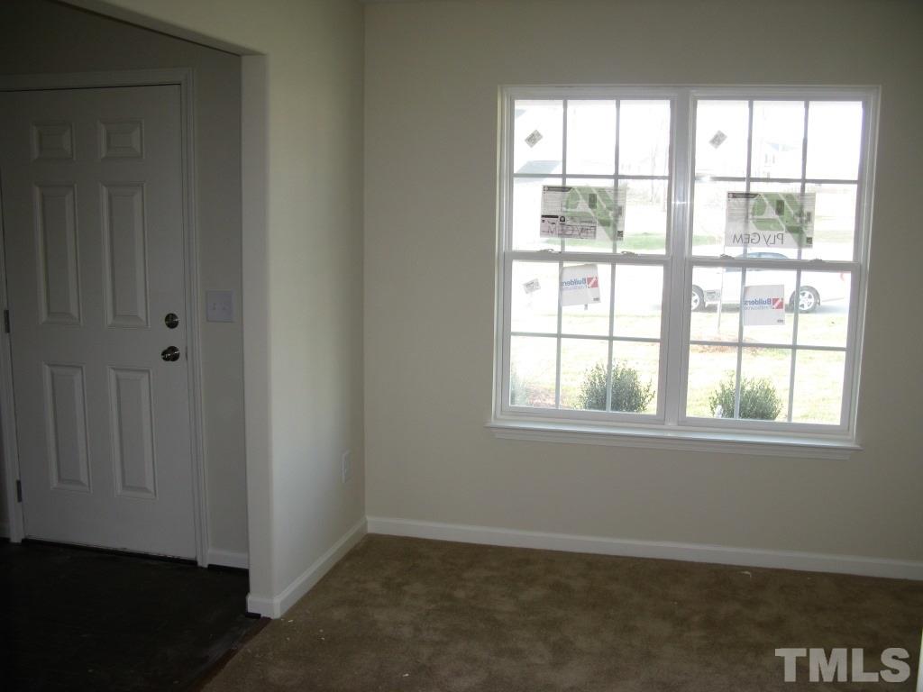6829 Planting Court Raleigh, NC 27610 - Photo 4 of 19 Gallery Image 4