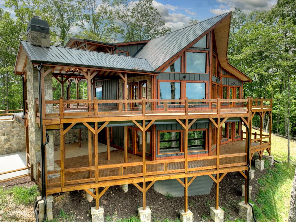 470 Northwest Skylight Drive Blue Ridge, GA 30513 - Photo 1 of 20 Main View