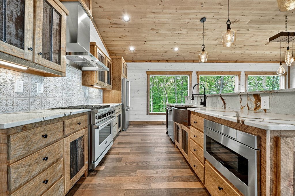 470 Northwest Skylight Drive Blue Ridge, GA 30513 - Photo 14 of 20