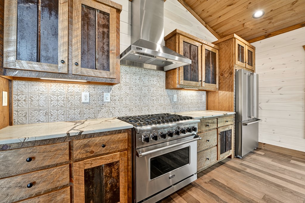 470 Northwest Skylight Drive Blue Ridge, GA 30513 - Photo 3 of 20