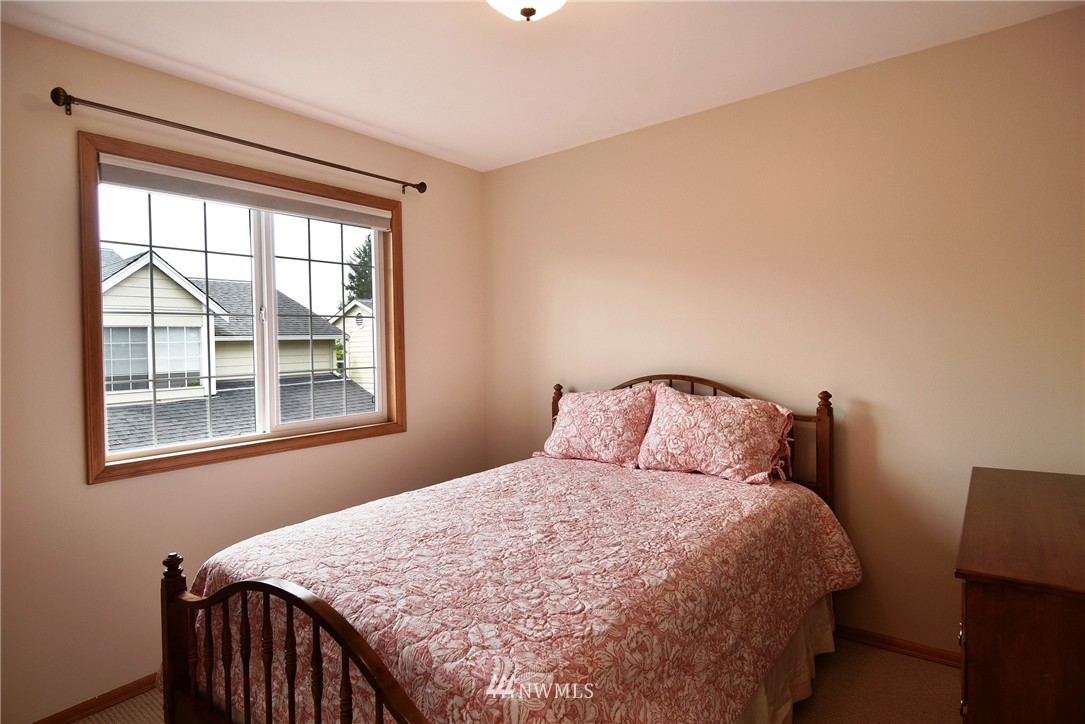 7803 196th Street Southwest, Unit B Edmonds, WA 98026 - Photo 11 of 16 Gallery Image 11