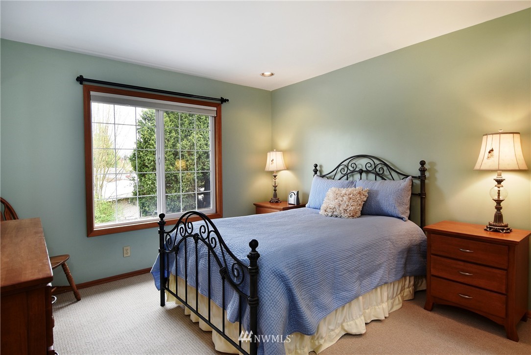 7803 196th Street Southwest, Unit B Edmonds, WA 98026 - Photo 8 of 16 Gallery Image 8