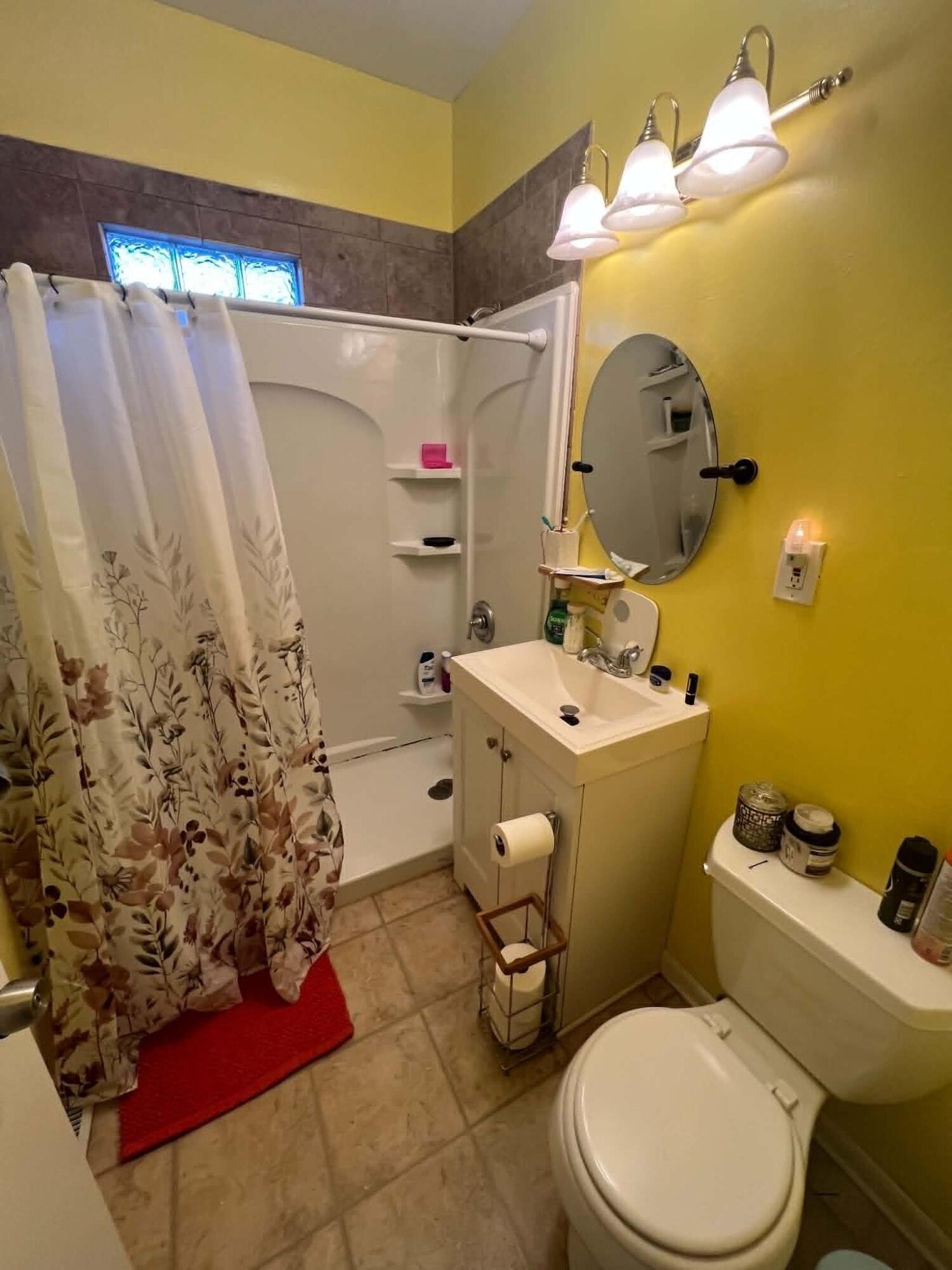 2123 South 74th Street Milwaukee, WI 53219 - Photo 6 of 20 Bath