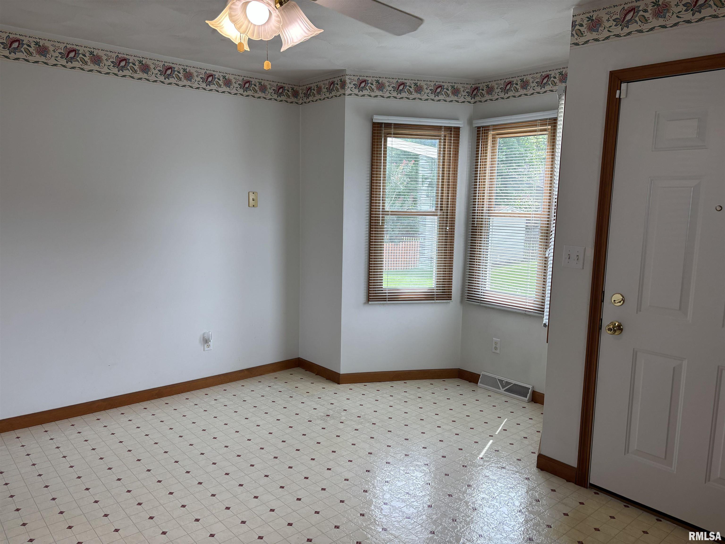 2905 Rend Drive Springfield, IL 62707 - Photo 7 of 24