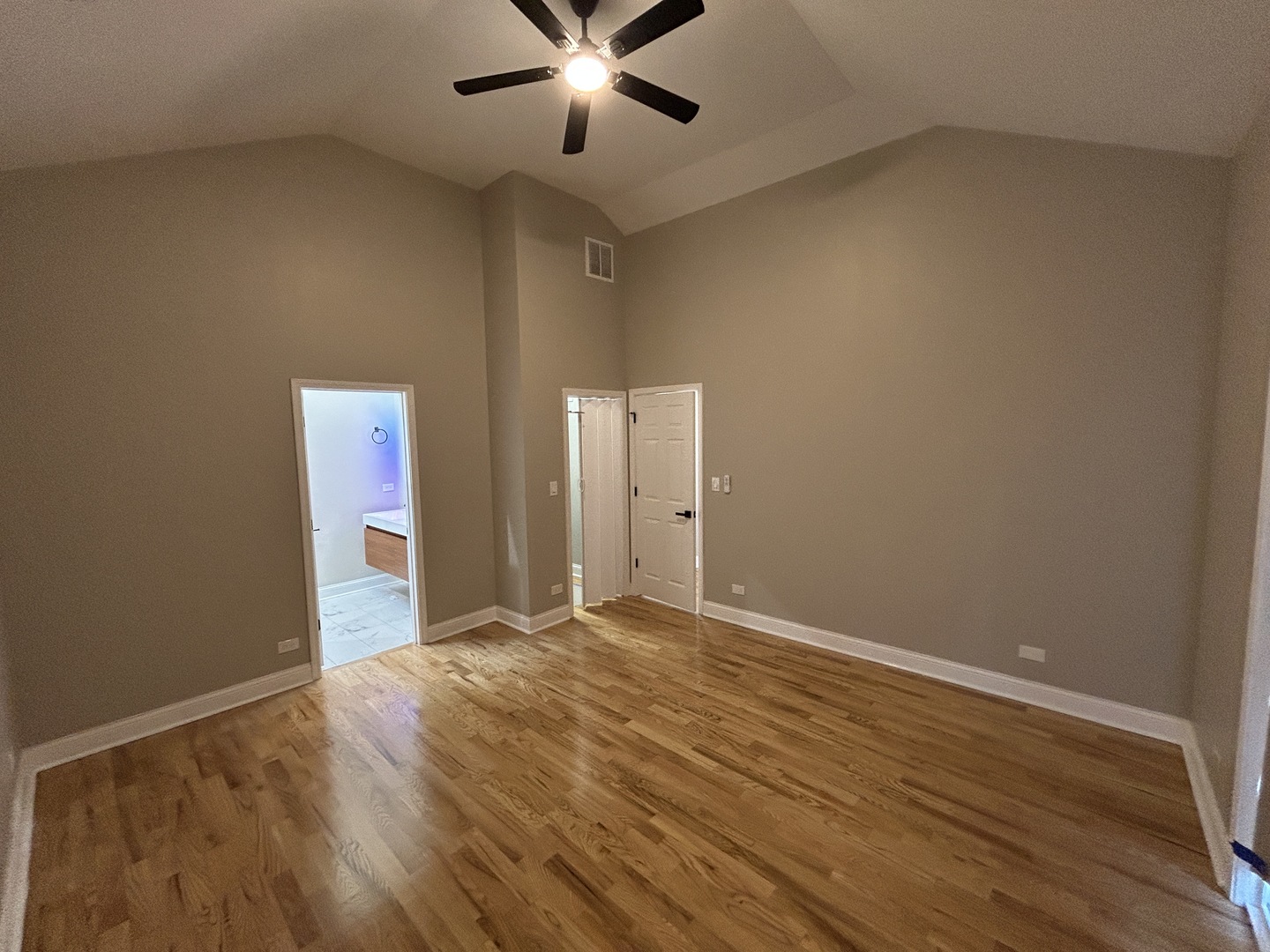 5333 South Calumet Avenue Chicago, IL 60615 - Photo 12 of 37