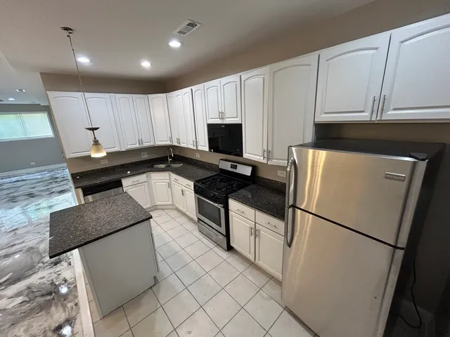 $1,080,000 | 5333 South Calumet Avenue, Chicago, IL 60615