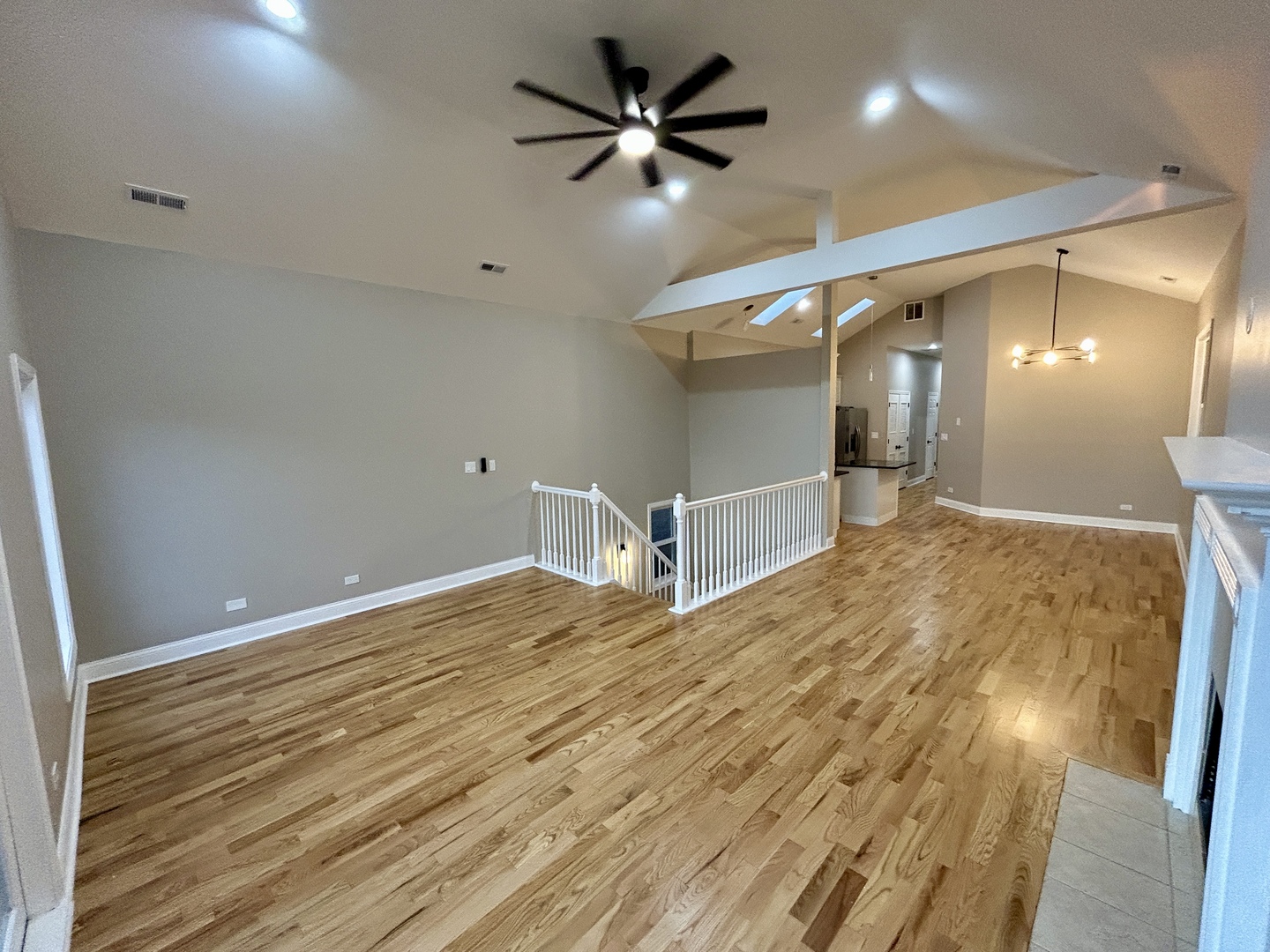 5333 South Calumet Avenue Chicago, IL 60615 - Photo 5 of 37