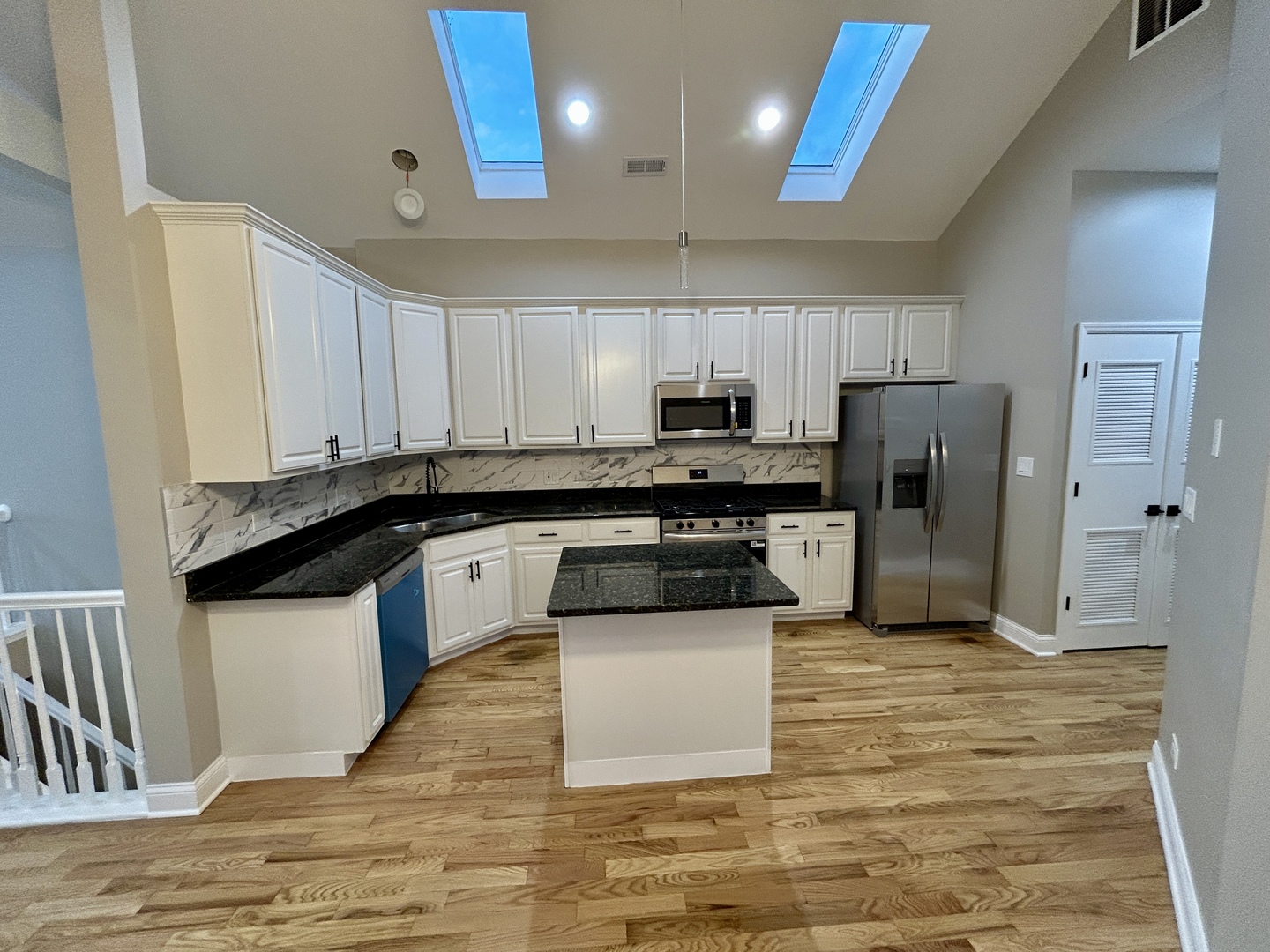 5333 South Calumet Avenue Chicago, IL 60615 - Photo 7 of 37