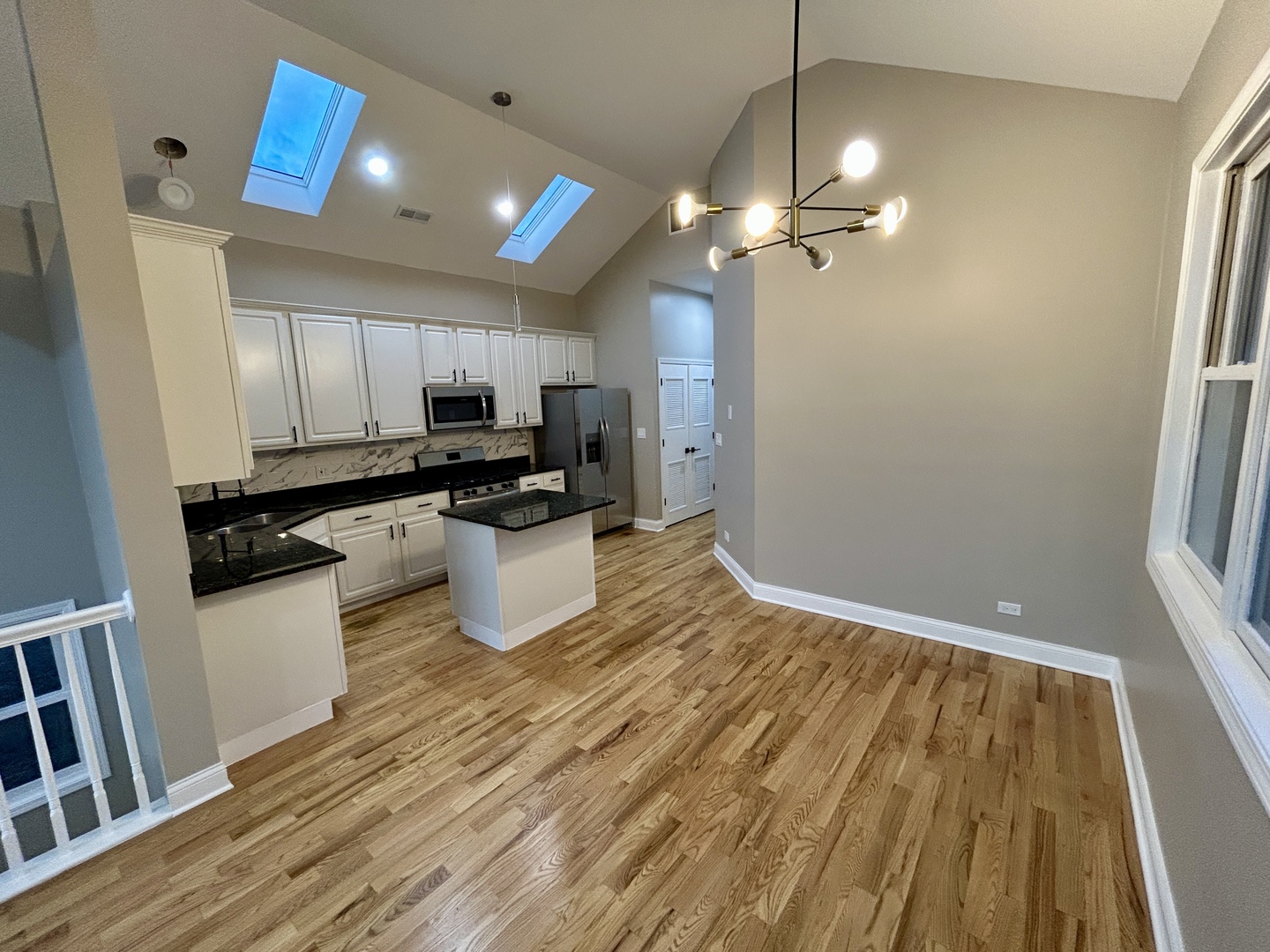 5333 South Calumet Avenue Chicago, IL 60615 - Photo 8 of 37