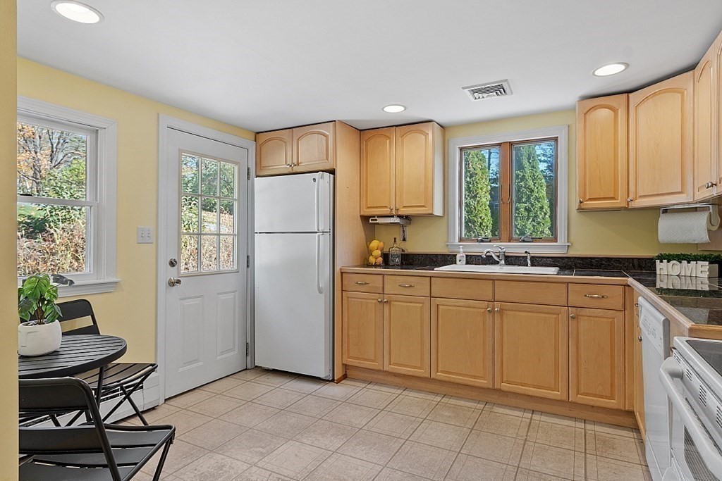 99 Ayer Road Harvard, MA 01451 - Photo 8 of 30 Gallery Image 8