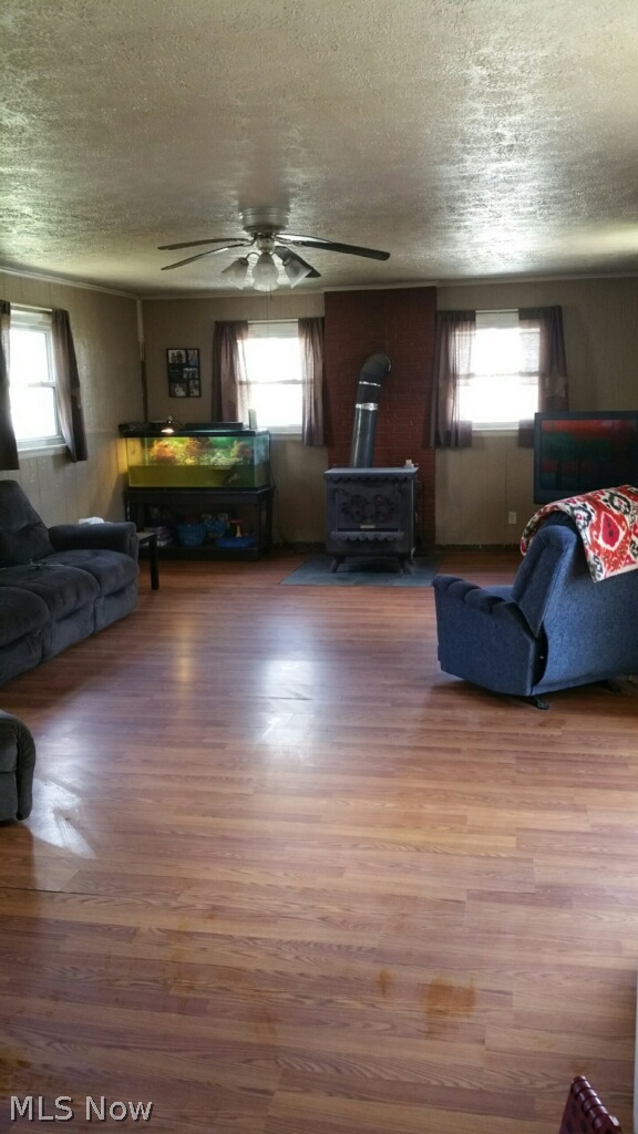 221 West Athens Road Roseville, OH 43777 - Photo 2 of 6 Family Room