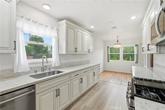 $4,500 | 15853 Romar Street, North Hills, CA 91343