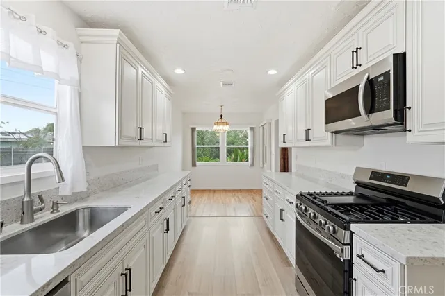 $4,500 | 15853 Romar Street, North Hills, CA 91343