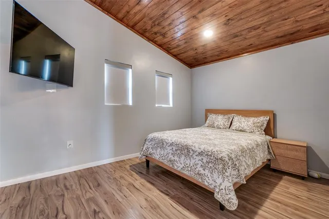 $5,000 | 9026 San Leandro Drive, Dallas, TX 75218