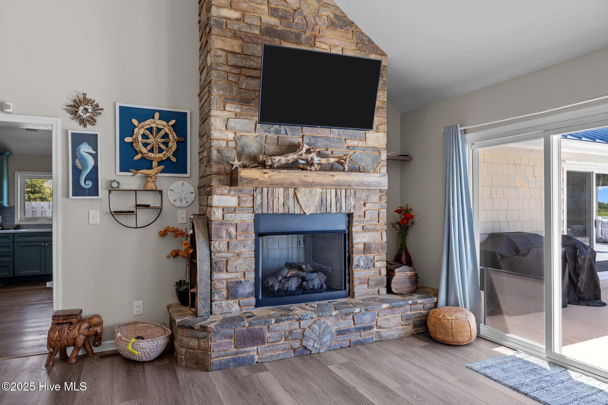 162 Peninsula Manor Road Hubert, NC 28539 - Photo 16 of 79 Custom Fireplace