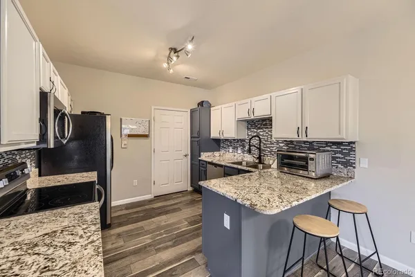 $329,900 | 22520 East Ontario Drive, Unit 101, Aurora, CO 80016
