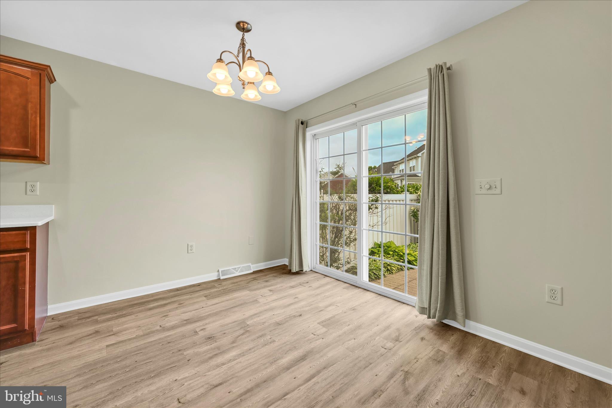 640 Courthouse Circle Lititz, PA 17543 - Photo 8 of 30 Dining Area