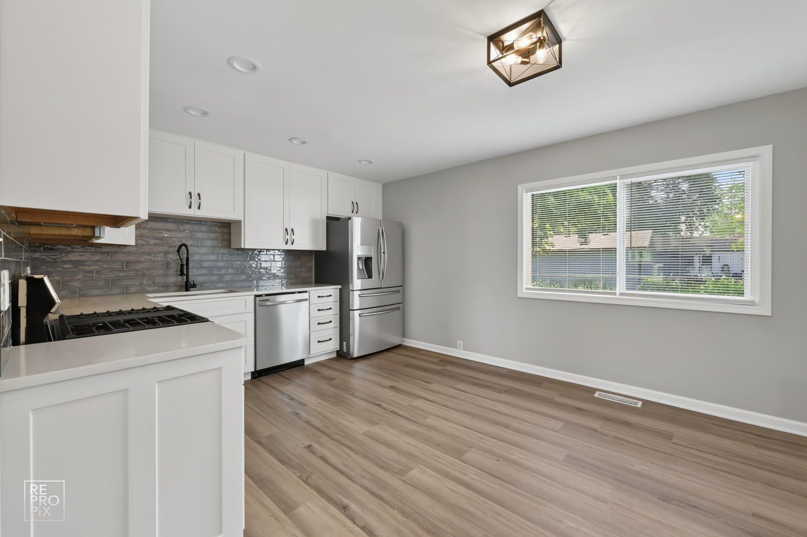 201 Pell Avenue Romeoville, IL 60446 - Photo 8 of 20 Gallery Image 8