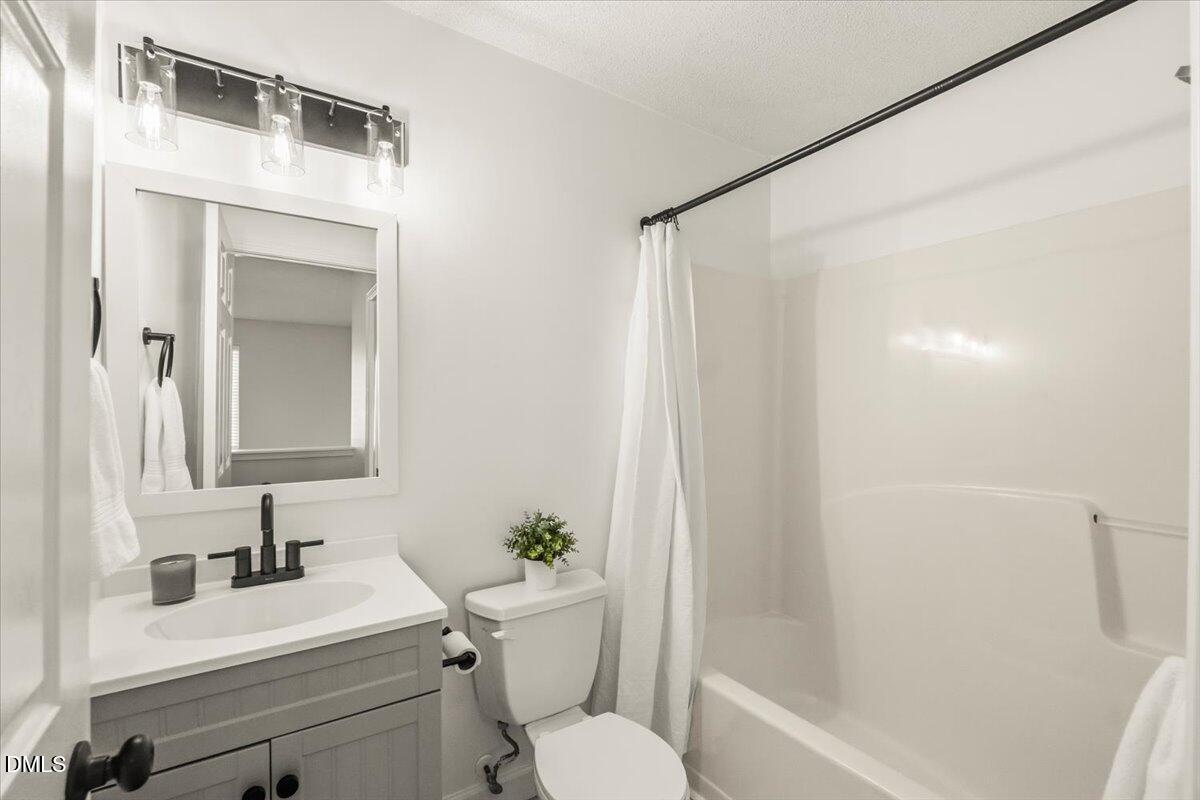 5534 Golden Moss Trail Raleigh, NC 27613 - Photo 15 of 19 36-P1311623