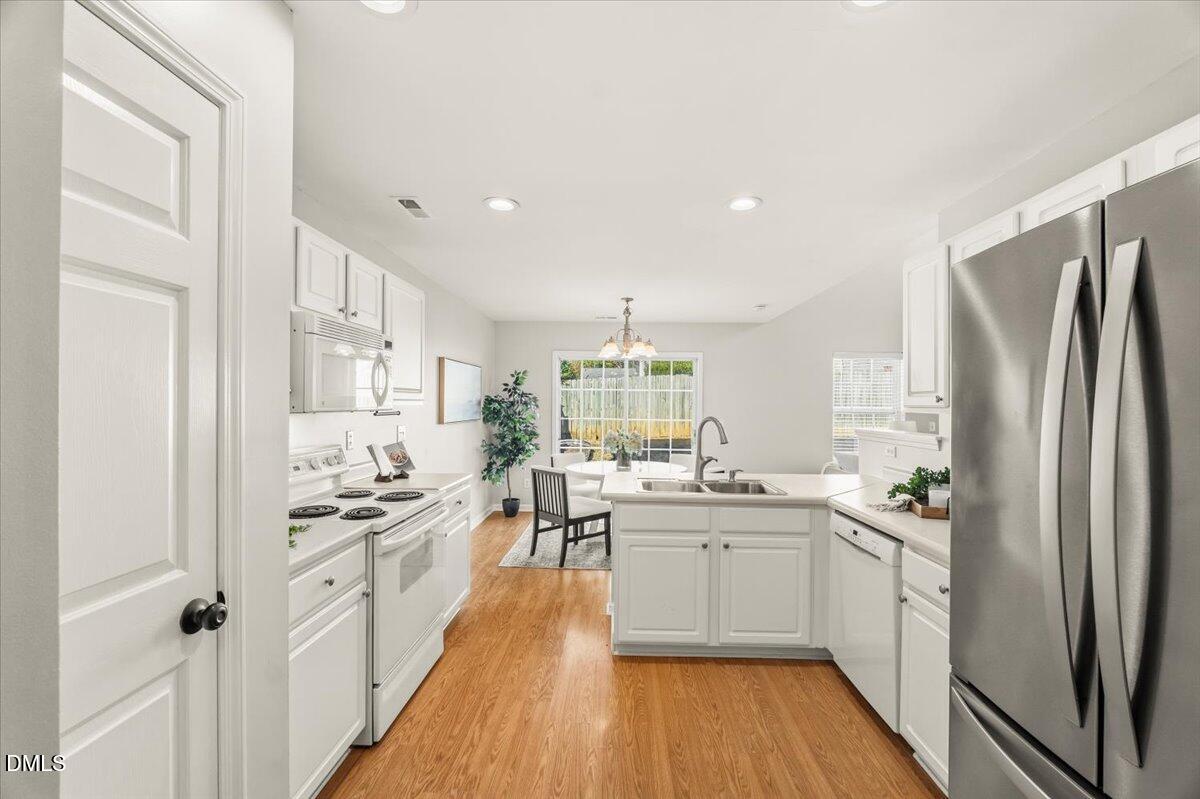 5534 Golden Moss Trail Raleigh, NC 27613 - Photo 7 of 19 18-P1311532