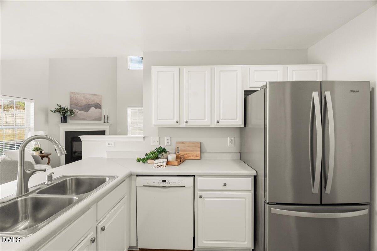 5534 Golden Moss Trail Raleigh, NC 27613 - Photo 8 of 19 19-P1311537