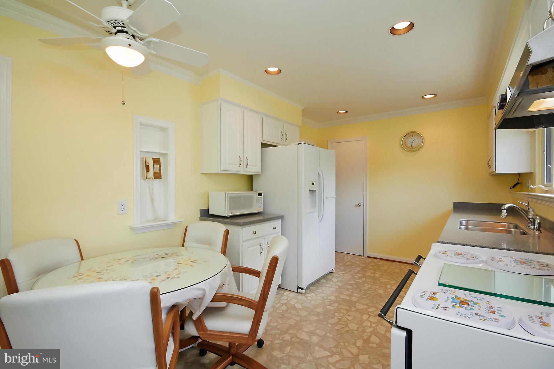 3224 North Glebe Road Arlington, VA 22207 - Photo 11 of 30 Kitchen