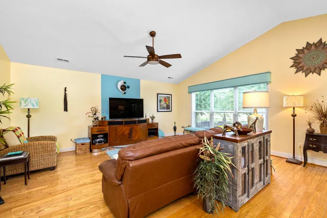 $329,000 | 824 Bentwood Circle, Manning, SC 29102