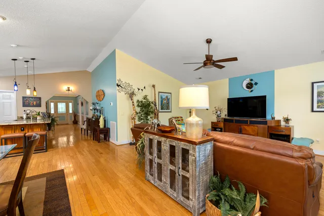 $329,000 | 824 Bentwood Circle, Manning, SC 29102